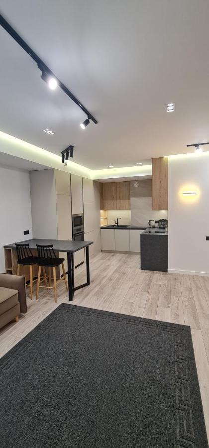 Oasis-Rent Apartment คีชีเนา ภายนอก รูปภาพ