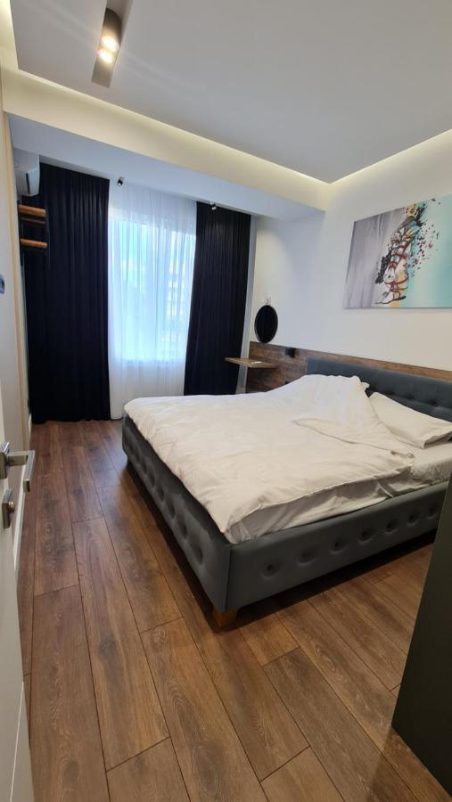 Oasis-Rent Apartment คีชีเนา ภายนอก รูปภาพ