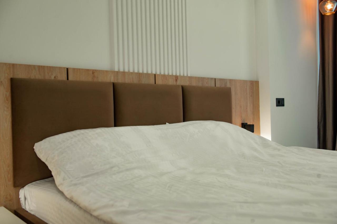 Oasis-Rent Apartment คีชีเนา ภายนอก รูปภาพ